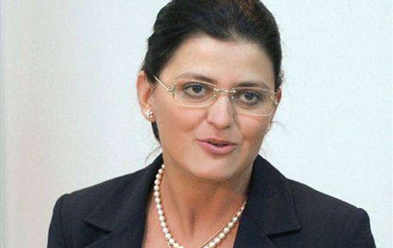 Dupa isprava cu trenul, ministrul Anca Boagiu s-a ales cu o poreclă:”domnişoara Frână”