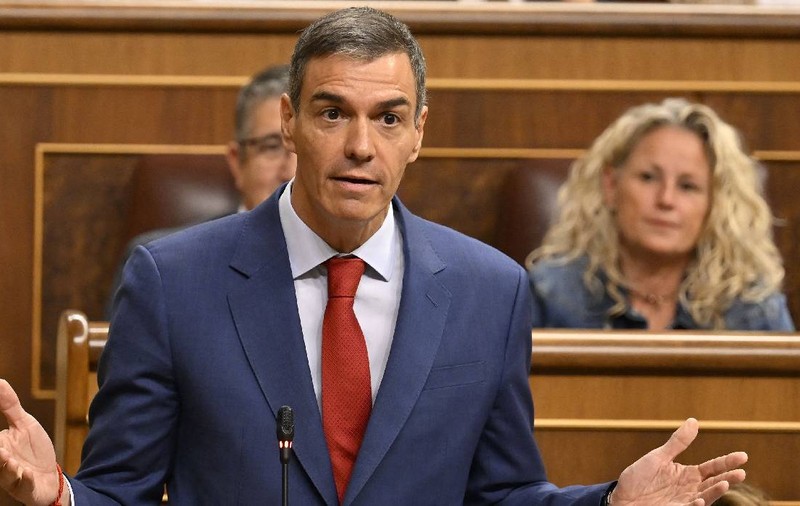 Salariul minim să fie același în întreaga Uniune Europeană, cere Pedro Sánchez. România își plătește foarte prost cetățenii