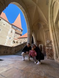 La Castelul Corvinilor din Hunedoara