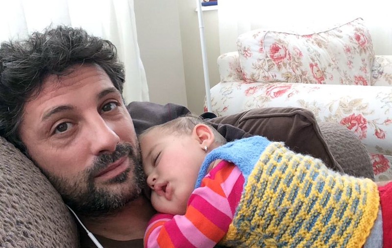 Actorul Andi Vasluianu e tată pentru a doua oară. Toma e noul membru al familiei!