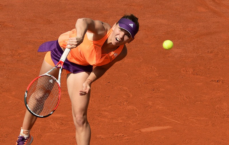 TENIS / Simona Halep - Aleksandra Krunici 6-2, 6-4. ”Simo” - în ”sferturi”