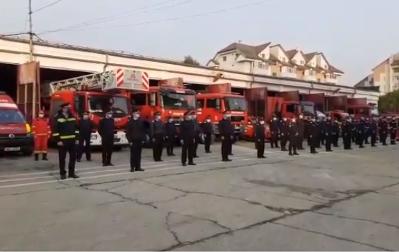 Un pompier de 46 de ani de la ISU Vâlcea a murit de COVID-19, după 14 zile de la infectare