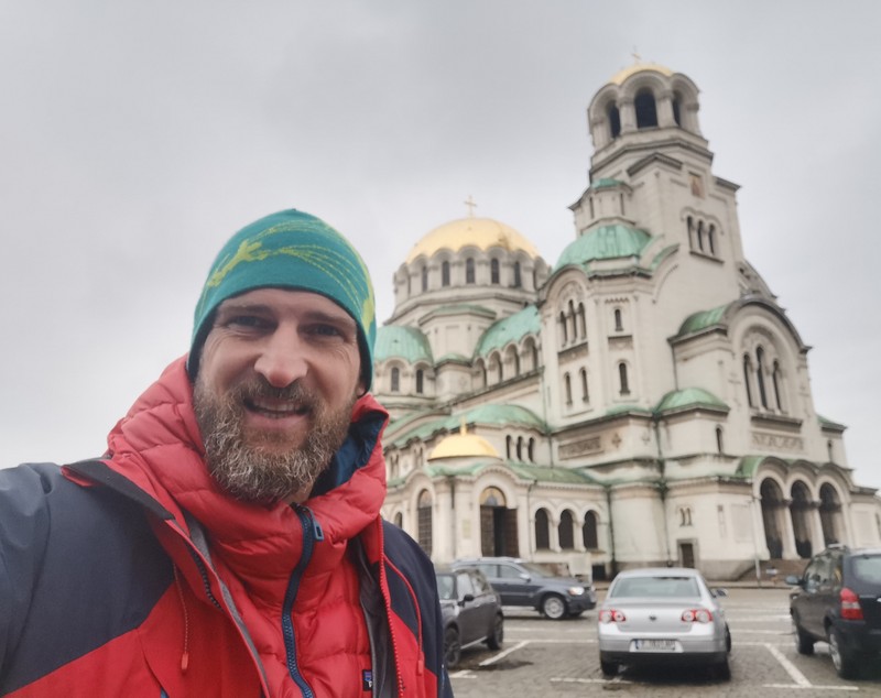 Motivul pentru care un elvețian a mers pe jos de la Berna în Filipine. Cât a durat drumul