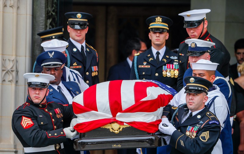 Funeralii naţionale pentru John McCain, în SUA. Mesajul acid al fiicei sale, la adresa lui Trump (FOTO)