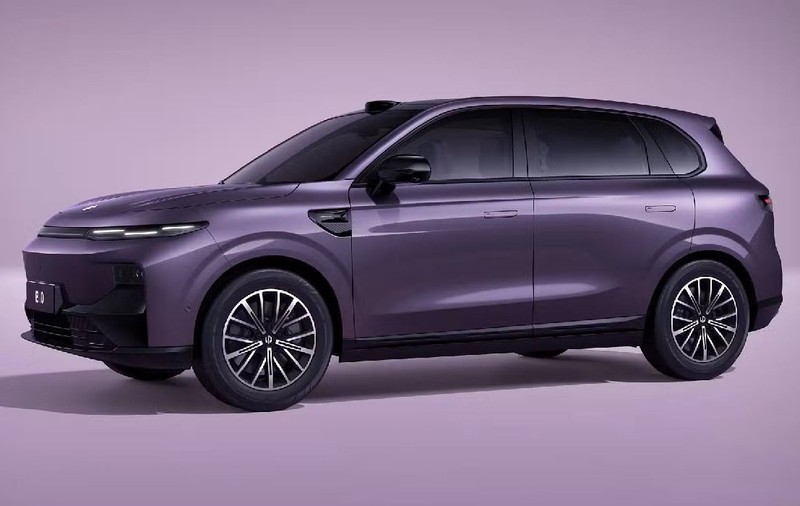 Un nou SUV chinezesc de 25.990 de euro cu 900 km autonomie ajunge în România. Ce aduce diferit Leapmotor B10