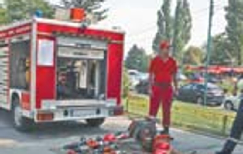 Pompierii si-au expus 'arsenalul' de interventie
