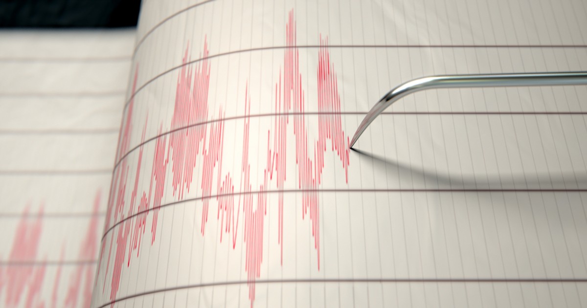 Imagine cu un seismograf care înregistrează un cutremur