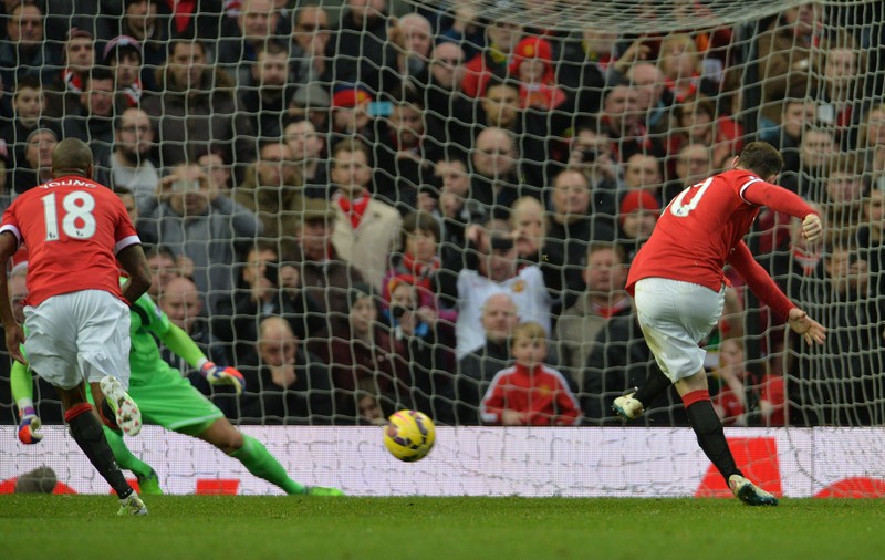 Pantilimon, învins de Rooney. Gardoș, înlocuit la Southampton după 25 de minute / VIDEO