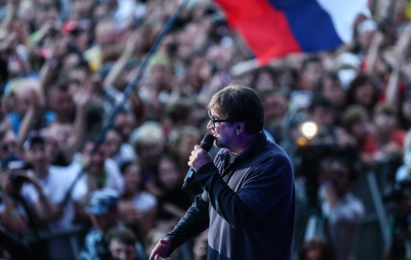 Ce amendă a primit legendarul rocker rus Iuri Șevciuk, după ce a spus în timpul unui concert că „Patria nu este fundul președintelui”