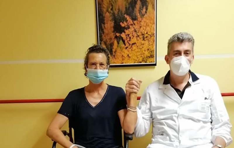 „Nu-mi amintesc nimic. Medicii au făcut o minune!”. Scrisoarea unei femei care a scăpat după prăbușirea ghețarului din Italia