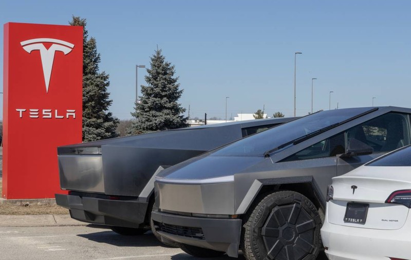 Tarifele impuse de Donald Trump asupra pieselor chinezești pun în pericol producția Tesla în SUA