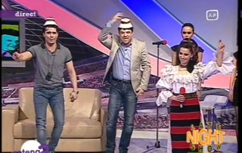 Un nou featuring? Maria Luiza Mih i-a  pus clopul pe cap lui Pepe!