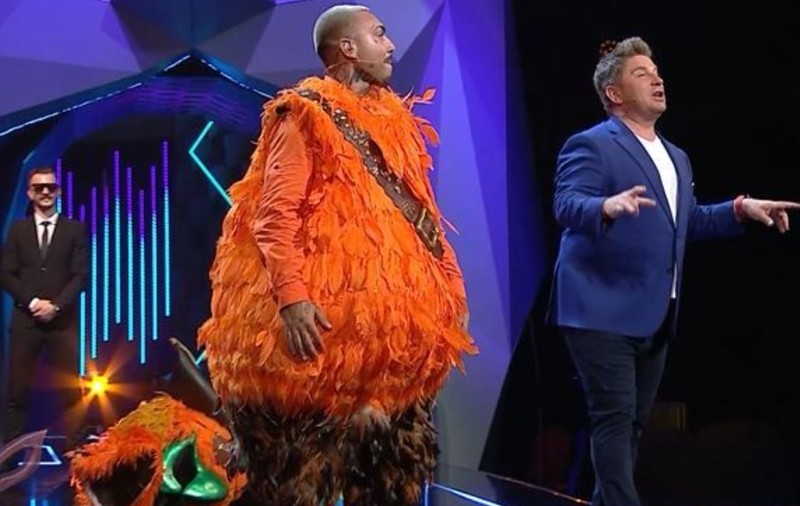 Alex Velea a fost Papagalul la „Masked Singer România”. „Sper că v-a plăcut personajul meu”