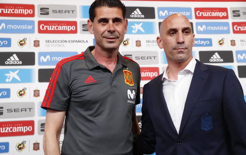 Scandal la iberici! Fernando Hierro, conferință de presă și primul antrenament. Lopetegui, demis cu o zi înaintea startului Campionatului Mondial de fotbal Rusia 2018