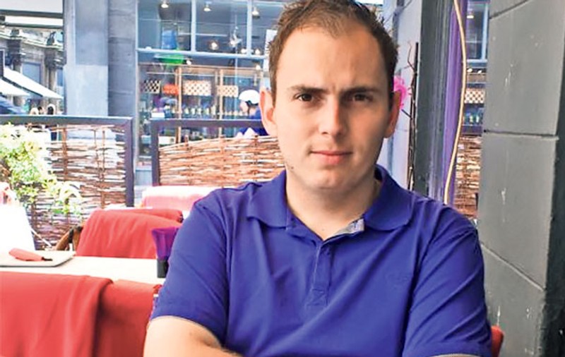 Vă vine să credeţi? Un tânăr medic s-a întors la Timişoara, din Danemarca, unde câştiga 3.500 de euro, din cauza dorului de ţară