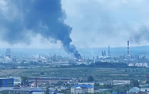 Incendiu la rafinăria din Perm în urma unui atac cu drone. Imagine cu caracter ilustrativ Sursa foto: Profimedia