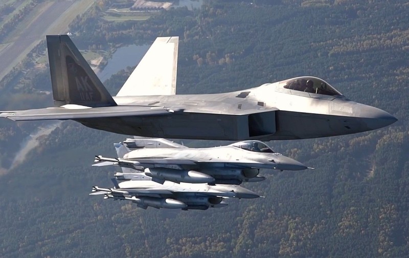 NATO a testat sistemul de apărare aeriană din România prin simularea unui atac