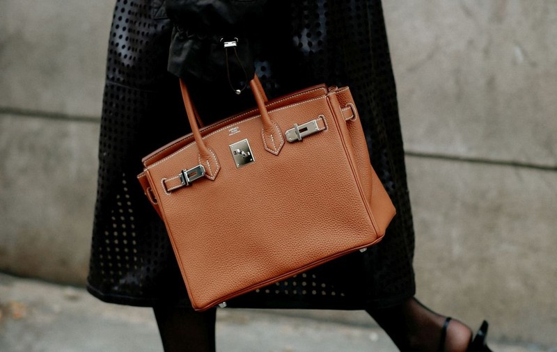 Genți de lux Hermes, Dior și Chanel, de peste un milion de euro, furate în 20 de minute, dintr-un second-hand din Paris