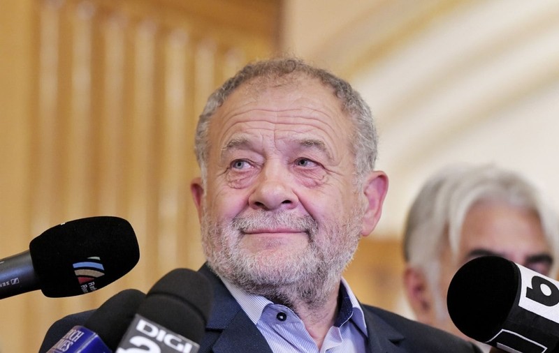Tribunalul Vaslui a decis începerea procesului în care Dumitru Buzatu e judecat pentru o mită de 1,25 milioane de lei