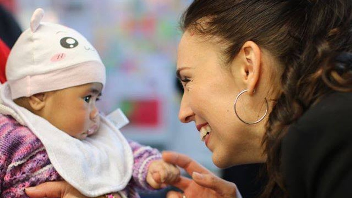 Jacinda Ardern a anunțat că este însărcinată