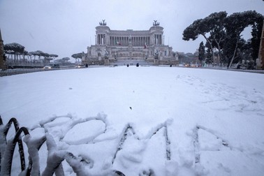 Ninsoare la Roma