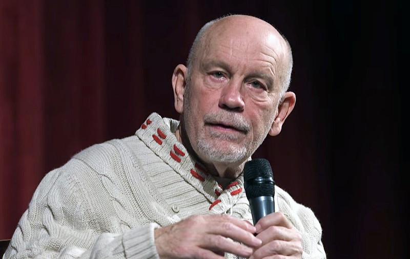 John Malkovich, despre protestele naționaliste care l-au vizat la Sofia: „De ce ai plasa acțiunea în Bulgaria și ai aștepta glume despre Islanda?”
