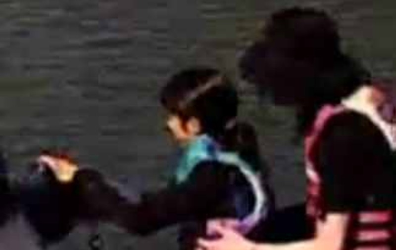 Michael şi Omer, plimbare cu jet ski-ul/ Video