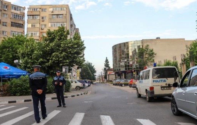 UPDATE/Alerta cu bombă de la o bancă din Giurgiu a fost falsă, iar apelantul a fost depistat