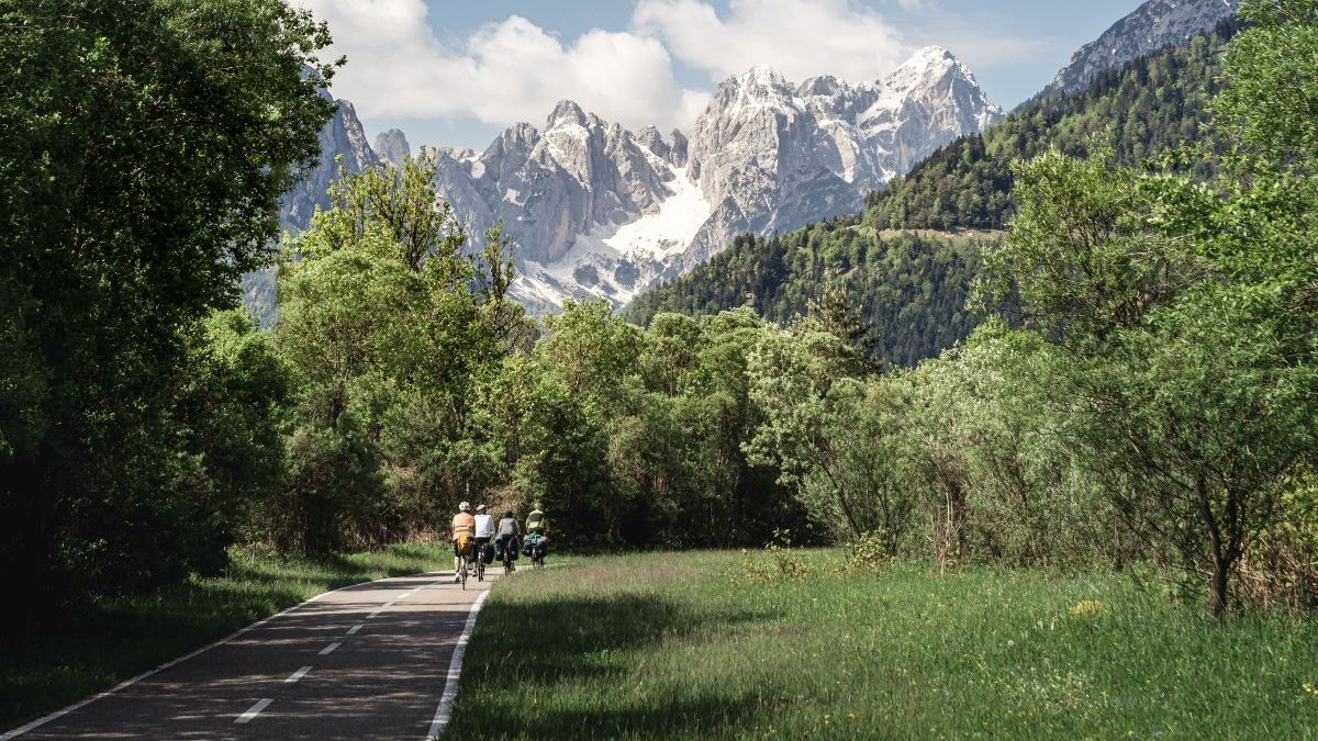 Alpe-Adria, traseul montan unde treci granița pe jos, fără să simți că schimbi țara. Sursă foto: Shutterstock