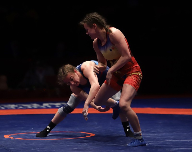 5 medalii pentru tricolori, dintre care un titlu continental, la Campionatul European de Lupte de la București. Fetele, la putere!