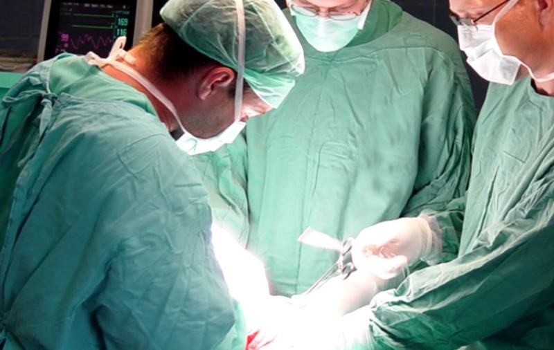 Peste 40 de doctori au murit în timpul gărzilor. Apelul disperat, lansat de un medic din Craiova către parlamentari