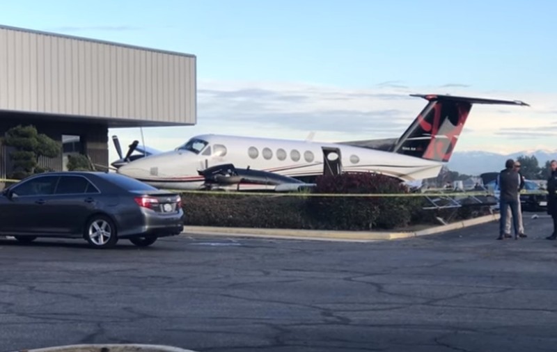 O tânără în vârstă de 17 ani a  furat un avion de 2 milioane de dolari, dar a făcut accident imediat!