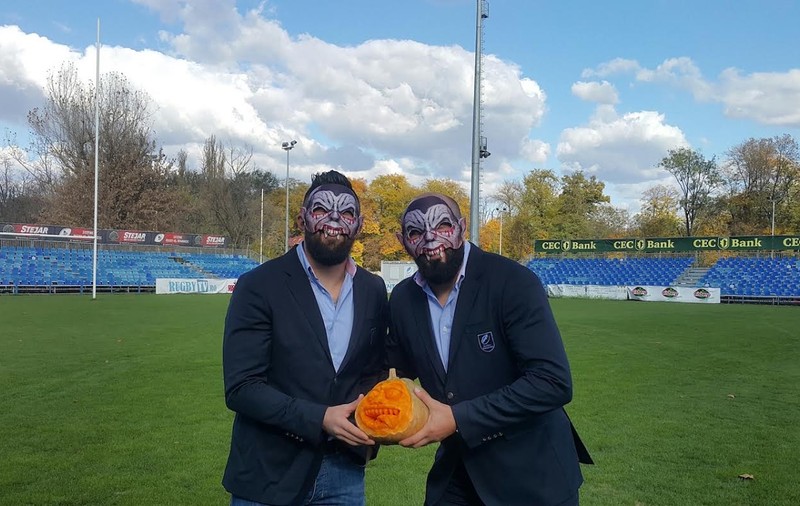Rugby. Urmașii lui Dracula i-au speriat pe americani de Halloween! GALERIE FOTO