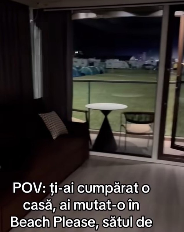 Imagini cu casa mobilă a lui Codin Maticiuc de la „Beach, please!” 2025. Cât l-a costat să locuiască în mijlocul festivalului din Costinești