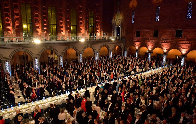 FOTO | Laureații premiilor Nobel și-au primit distincțiile