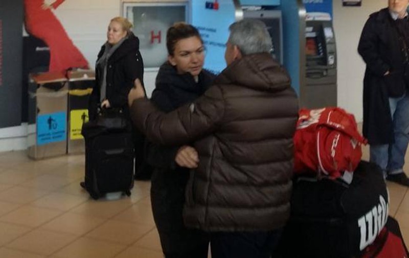 Simona Halep s-a întors acasă, după eliminarea de la Melbourne: ”Mi-am revenit psihic după acest eşec”