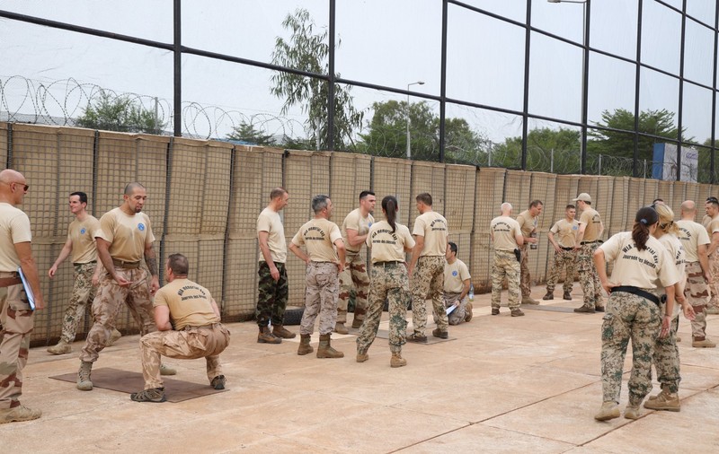 O instructoare din armata Austriei, cercetată pentru „agresiune sexuală”, după ce le-a pus porecle disprețuitoare recruților