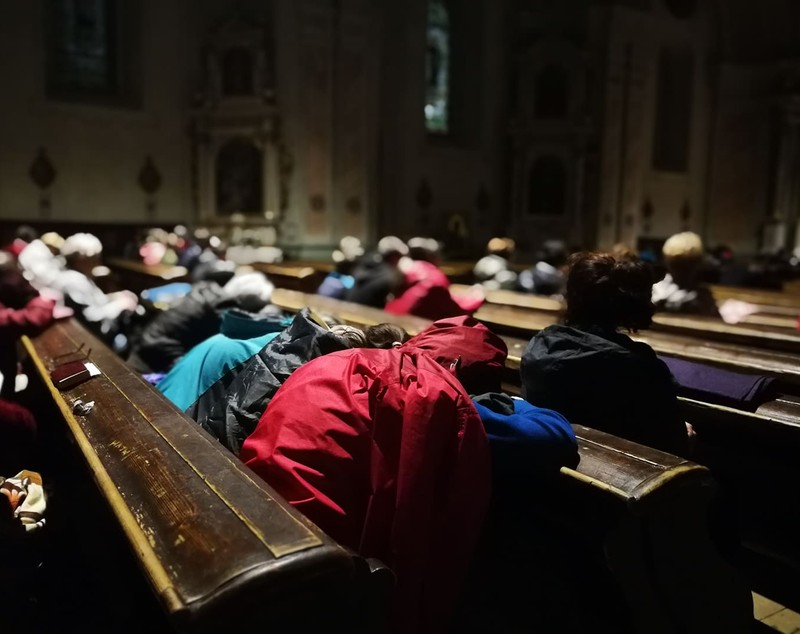 Orașul Miercurea Ciuc este securizat în așteptarea Papei Francisc. Mai mulți pelerini petrec noaptea în catedrala de la Șumuleu Ciuc