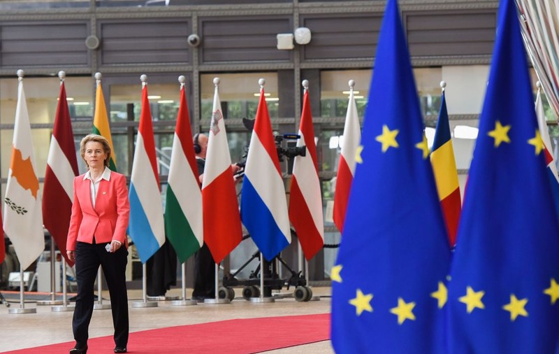 Ce înseamnă, de fapt, cele 79,9 miliarde de euro obţinute de la UE şi cum se compară cu banii primiţi de vecinii României