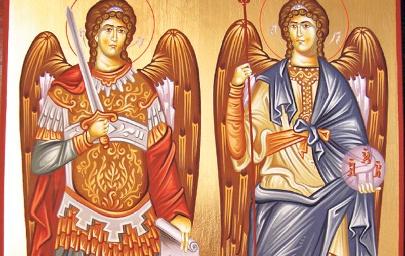 Ziua Sfinţilor Arhangheli Mihail şi Gavriil! Conform tradiţiei, astăzi sunt pomeniţi morţii şi se împart ofrande