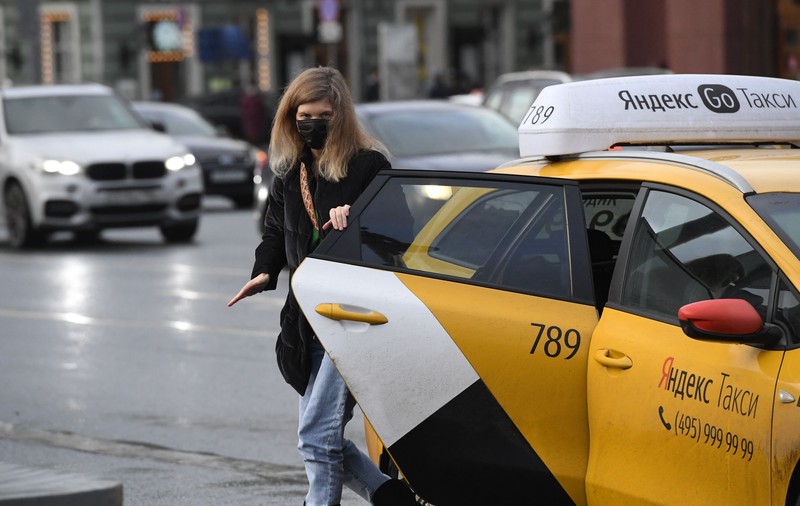 Guvernul rus obligă aplicațiile de taxi să pună la dispoziția serviciilor de informații datele pe care le colectează