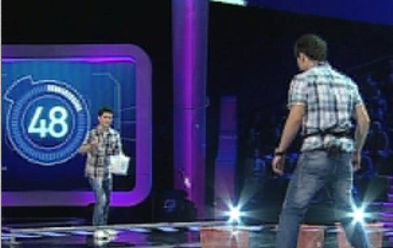 Gemenii Iulian şi Valentin vor să-i ia banii lui Negru!
