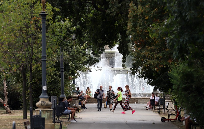 După valul de frig și ploi, vremea se încălzește. Prognoza meteo pe două săptămâni: zonele unde se anunță 25 de grade Celsius