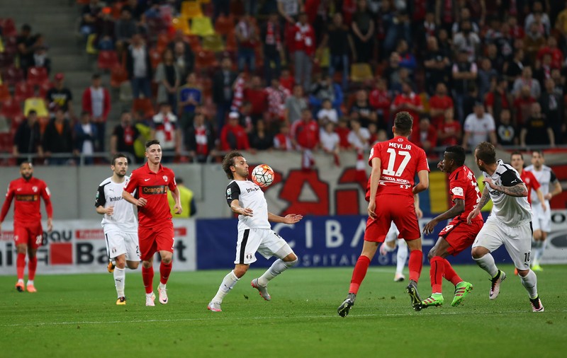 Acuzații dure după Dinamo - Astra (1-4): ”Dacă mai umblă cu valizele să-și pună cătușele și să se ducă la DNA!”