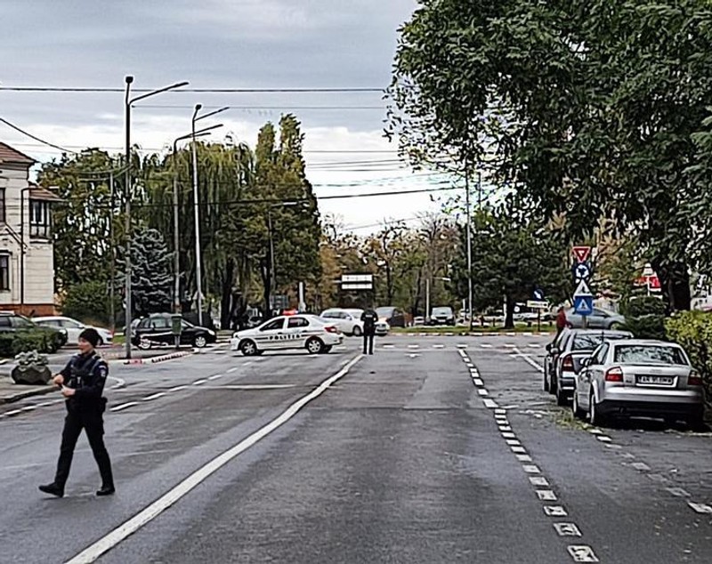 O fostă judecătoare din Arad a susținut că i-a fost montată o bombă pe mașină. Alerta a fost falsă