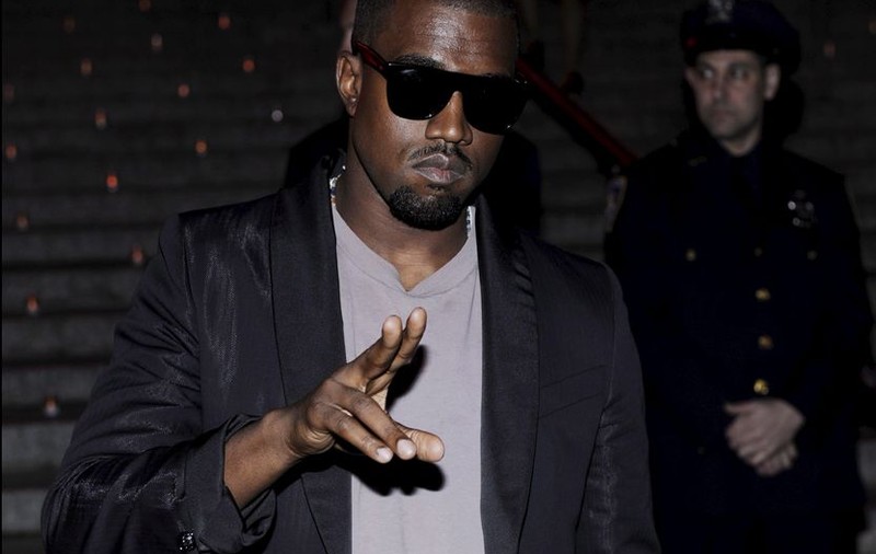 Kanye West va lansa câte un track în fiecare zi de vineri