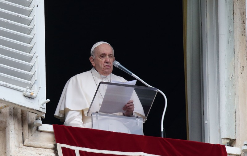 Papa Francisc deplânge situația din Ucraina, unde curg „râuri de sânge”: „Vă rog să opriţi atacurile armate”