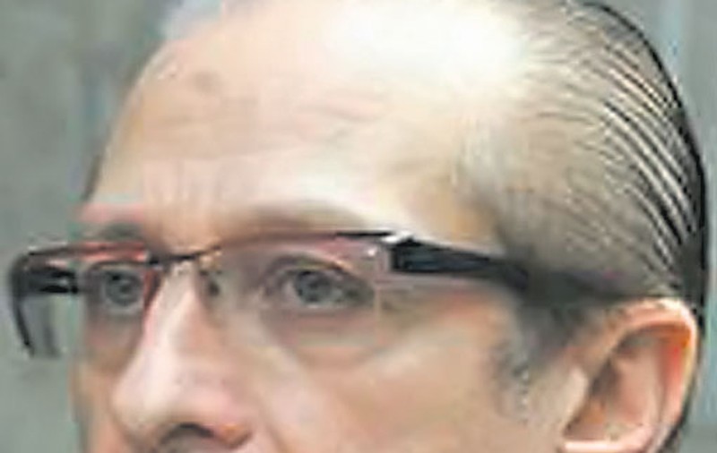 Fratele lui Berlusconi, implicat într-un scandal de corupţie
