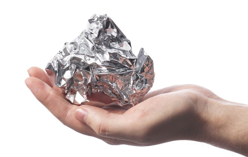 Economiseşte timp şi bani folosind deştept… folia de aluminiu