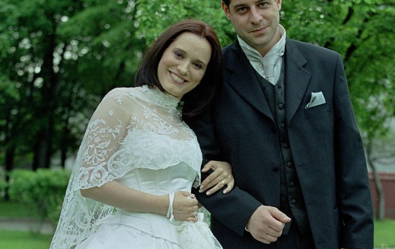 Cum s-au CUNOSCUT și ÎNDRĂGOSTIT Andreea Esca şi Alexandre Eram. Cine crezi că a făcut primul pas?